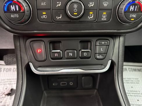 Used 2019 GMC Terrain Denali w/ Advanced Safety Package image 37