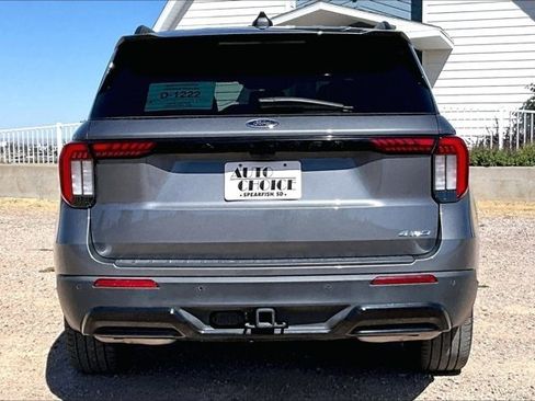 Used 2025 Ford Explorer ST-Line w/ ST-Line Street Pack AWD/4WD image 6
