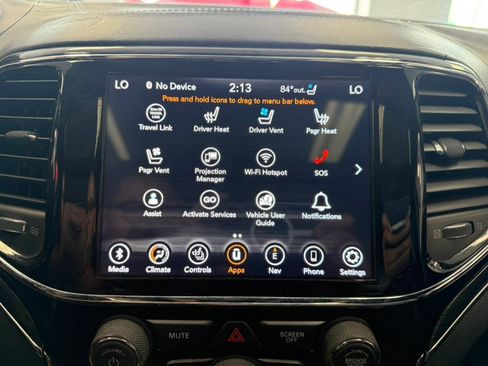 Used 2020 Jeep Grand Cherokee Overland AWD/4WD image 27