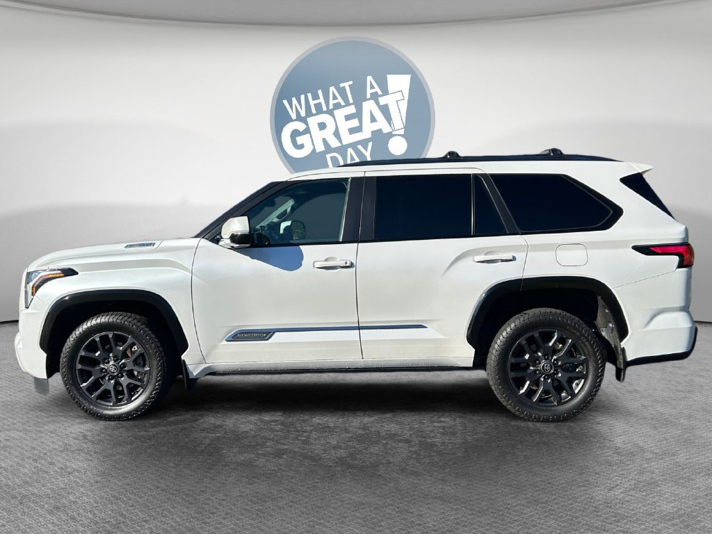 Used 2025 Toyota Sequoia Platinum AWD/4WD image 7