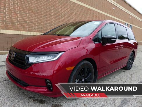 Used 2024 Honda Odyssey Sport image 1