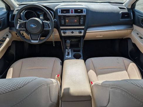 Used 2018 Subaru Outback 2.5i AWD/4WD image 10