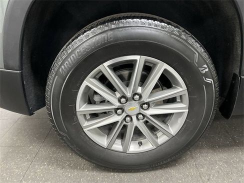 Certified 2023 Chevrolet Traverse LT image 32