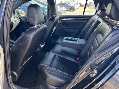 Used 2017 Volkswagen GTI Autobahn image 21