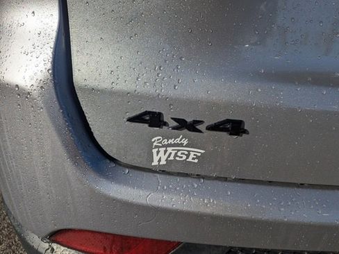 Used 2019 Jeep Compass Altitude image 24