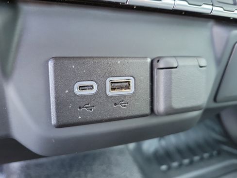 Used 2025 Chevrolet Silverado 1500 W/T RWD image 17