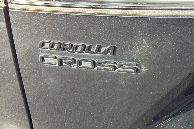 Certified 2024 Toyota Corolla Cross AWD Hybrid w/ Moonroof Package image 32