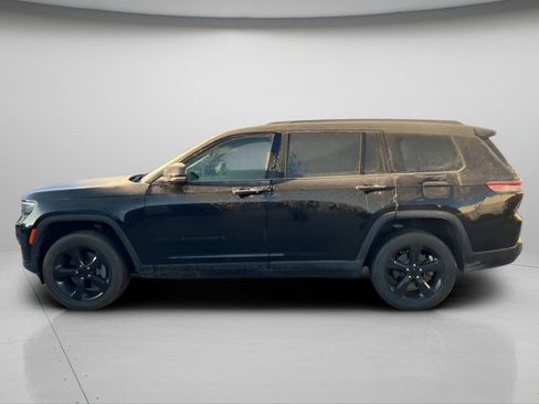 Used 2023 Jeep Grand Cherokee L Altitude image 12