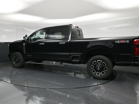 Used 2024 Ford F250 Platinum AWD/4WD image 7