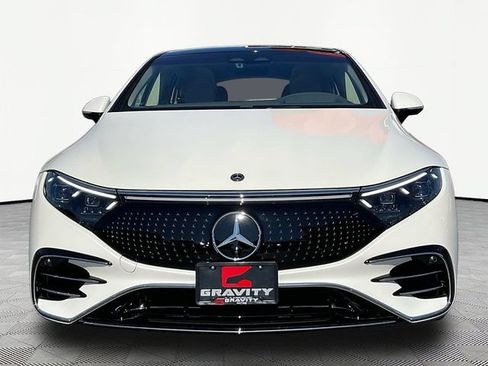 Used 2022 Mercedes-Benz EQS 580 4MATIC Sedan image 2