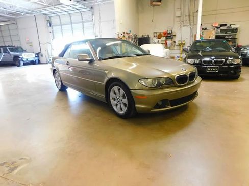 Used 2006 BMW 325Ci 325Ci Convertible 2D image 3
