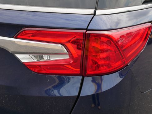 Used 2019 Honda Odyssey EX-L image 17