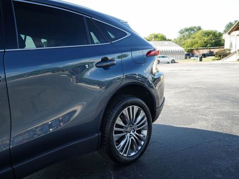 Used 2024 Toyota Venza Limited AWD/4WD image 22