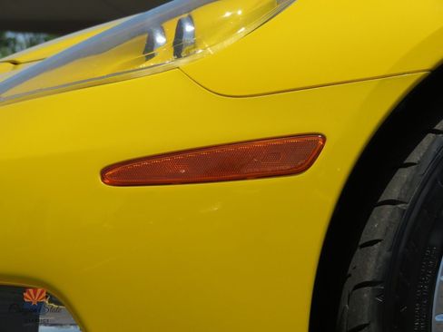 Used 2009 Chevrolet Corvette Coupe w/ Preferred Equipment Group RWD image 25