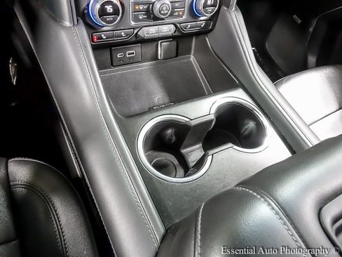 Used 2022 Chevrolet Tahoe LT w/ LT Signature Package image 21