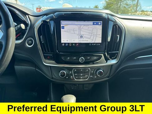 Used 2021 Chevrolet Traverse LT w/ LT Premium Package image 19