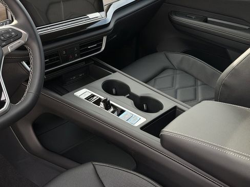 New 2026 Volkswagen Atlas SE image 24