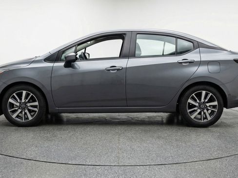 Used 2025 Nissan Versa SV FWD image 5