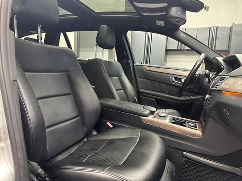 Used 2011 Mercedes-Benz E 350 4MATIC Wagon image 25