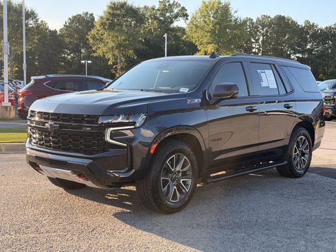 Used 2024 Chevrolet Tahoe Z71 w/ Z71 Off-Road Package AWD/4WD image 7