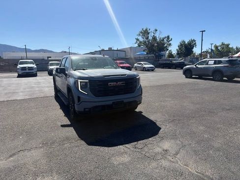 Used 2024 GMC Sierra 1500 Elevation w/ Elevation Premium Package AWD/4WD image 9