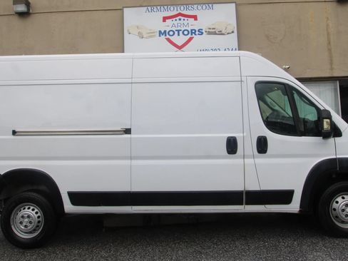 Used 2023 RAM ProMaster 2500 w/ Interior LED Lighting Group FWD image 4
