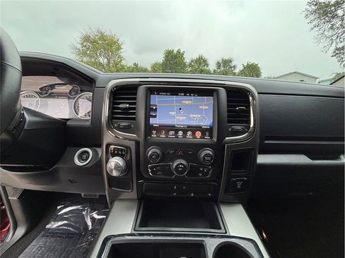 Used 2014 RAM 1500 R/T w/ Convenience Group image 11