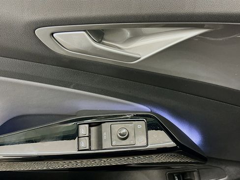 Used 2023 Volkswagen ID.4 Pro S AWD/4WD image 15