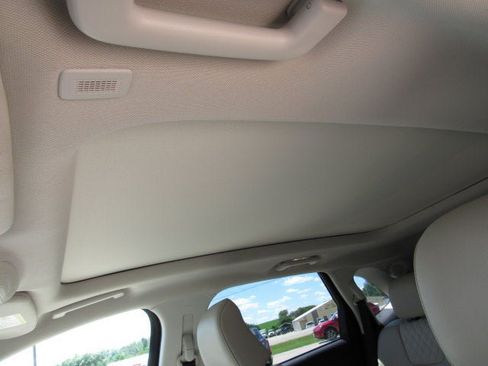Used 2024 Ford Edge Titanium w/ Equipment Group 301A AWD/4WD image 30