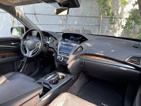 Used 2020 Acura MDX SH-AWD w/ Technology Package image 16