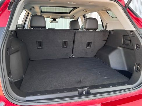 Used 2023 GMC Terrain SLT image 47