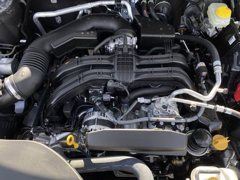 Used 2025 Subaru Outback Premium image 24