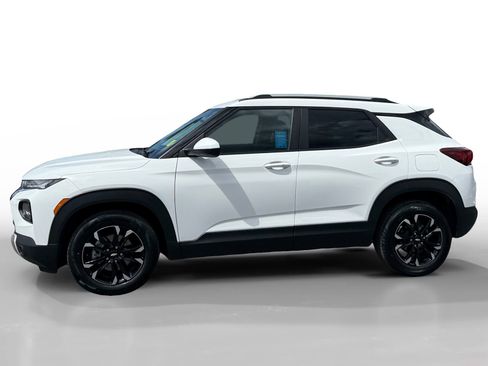 Used 2023 Chevrolet TrailBlazer LT w/ Convenience Package image 2