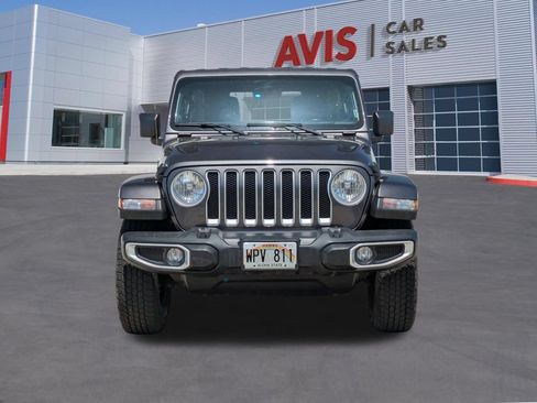 Used 2022 Jeep Wrangler Unlimited Sahara w/ Cold Weather Group AWD/4WD image 2