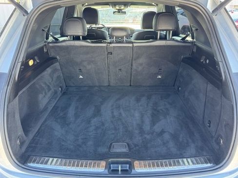 Used 2020 Mercedes-Benz GLE 350 w/ Premium Package image 7