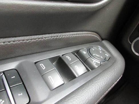 Certified 2024 GMC Yukon Denali AWD/4WD image 34