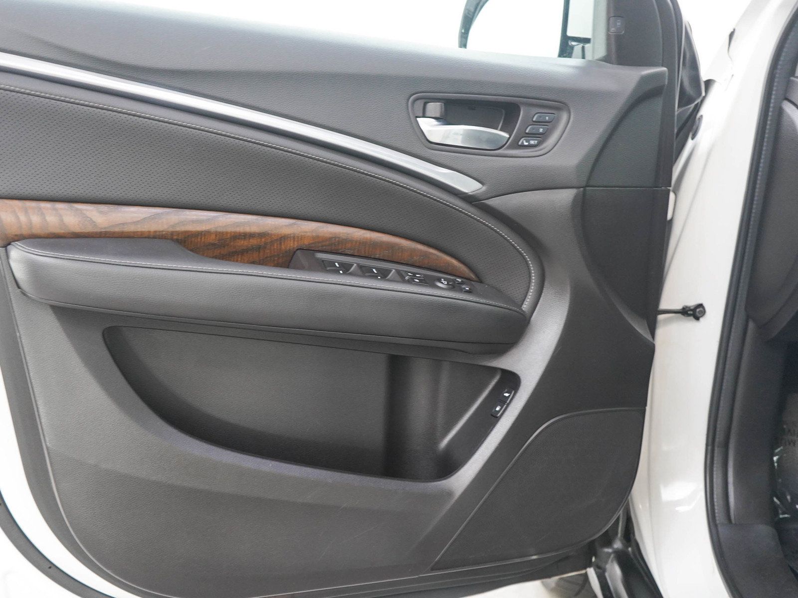 Used 2019 Acura MDX w/ Technology Package AWD/4WD image 20