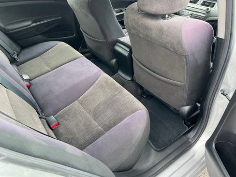 Used 2010 Honda Accord LX-P image 7