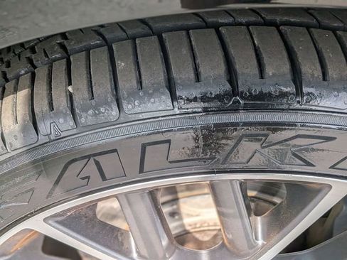 Used 2016 Lexus RC 200t image 11