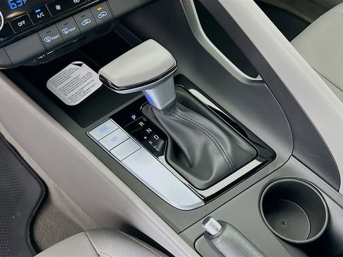 New 2026 Hyundai Elantra Sport image 14