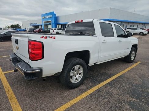 Used 2018 Chevrolet Silverado 1500 LT w/ Trailering Package AWD/4WD image 3