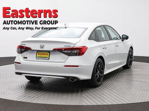 Used 2023 Honda Civic Sport image 5