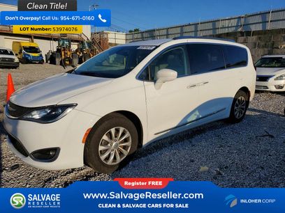 Used 2019 Chrysler Pacifica Touring-L