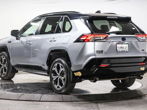 Certified 2022 Toyota RAV4 XSE w/ Weather Package AWD/4WD image 3