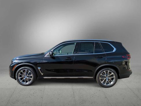 Used 2026 BMW X5 xDrive50e w/ Executive Package image 5