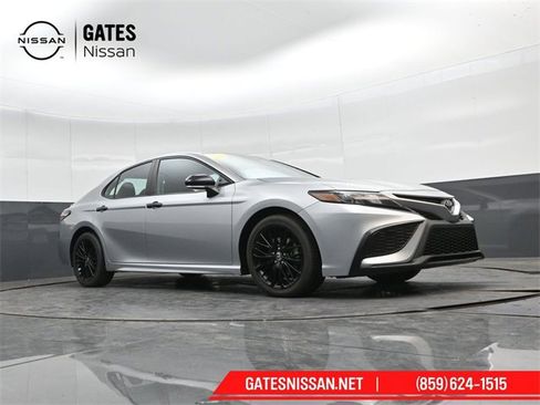 Used 2022 Toyota Camry SE image 35