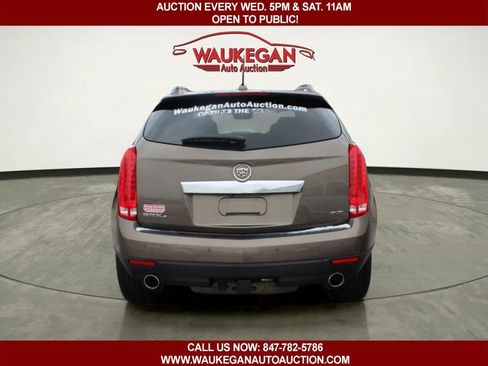 Used 2016 Cadillac SRX Luxury image 4