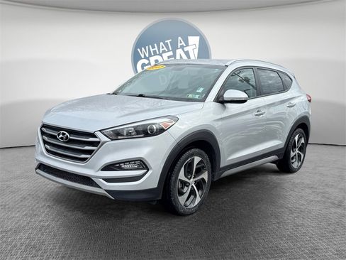 Used 2017 Hyundai Tucson Sport w/ Cargo Package image 4