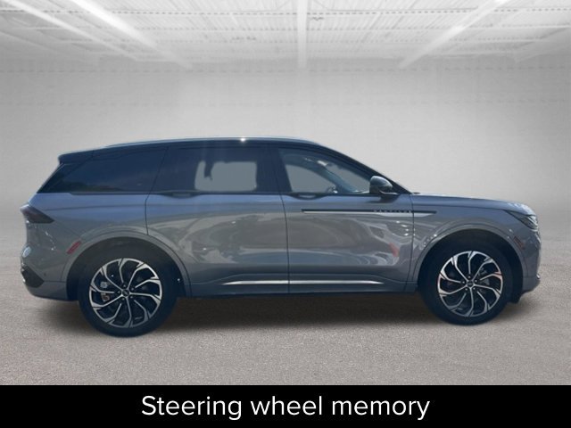 Certified 2024 Lincoln Nautilus Reserve AWD/4WD image 12