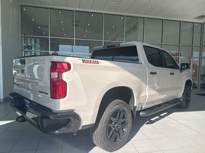 New 2026 Chevrolet Silverado 1500 Custom Trail Boss w/ LPO, Dark Essentials Package